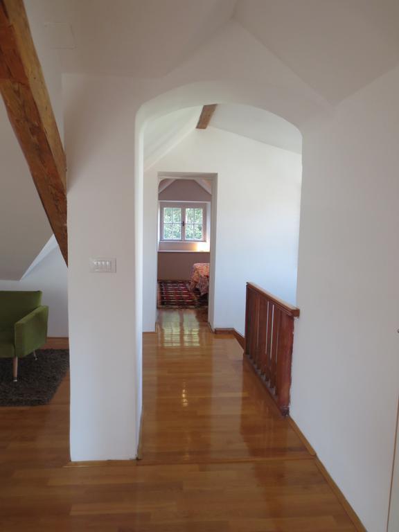 Miomir Apartment *